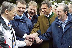 Austrian Chancellor Wolfgang Schuessel, Slovenian PM Anton Rop, Peter Ambrozy from the Carinthian Social Democrats, Carinthia's Governor Joerg Haider and Italy's Enrico La Loggia
