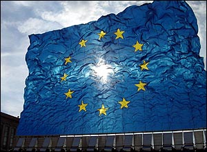 Glenn Riley: Being an expat in Brussels, I was able to watch the flag flying at Cinquantenaire Park