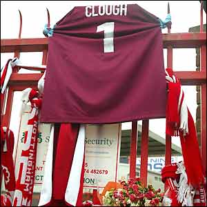 A West Ham shirt bearing Clough's name is hung on the City Ground gates by rival fans 