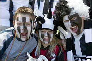 Dunfermline fans in good spirits ahead of their big day