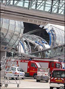 Wreckage at Charles de Gaulle