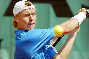 Lleyton Hewitt overcomes a tough second round match against Austria's Jurgen Melzer