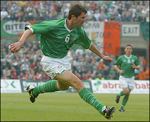 Roy Keane shoots 