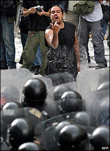 Rioter challenges police