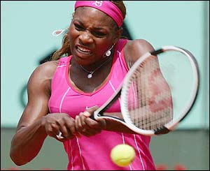 Wimbledon champion Serena Williams eases into the fourth round