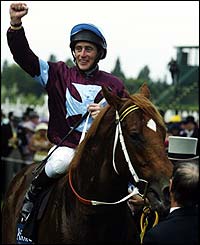 Johnny Murtagh aboard Choisir