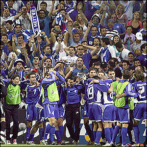 The Greek side celebrate 