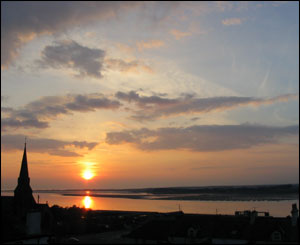 Rachel Slansky took this picture of a sunset over Caernarfon during a trip from America