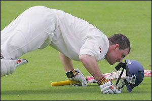 Andrew Strauss celebrates another century in his second censecutive Test match at Lord's