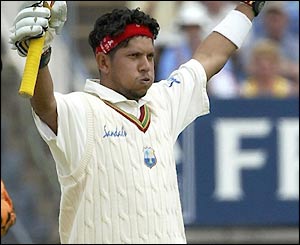 Ramnaresh Sarwan celebrates his first Test century against England
