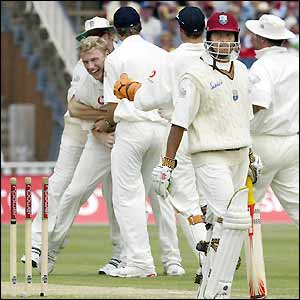 Following Sarwan's dismissal, West Indies are left on 297-4