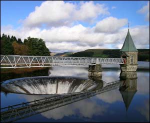 Pontsticill reservoir (sender unnamed)