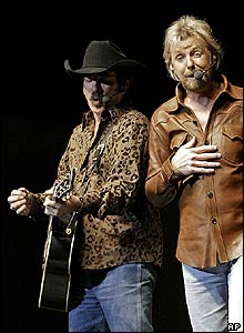 Brooks and Dunn act on stage in Milwaukee