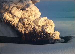 Eruption on 2 November, Icelandic Meteorological Office/Matthew Roberts