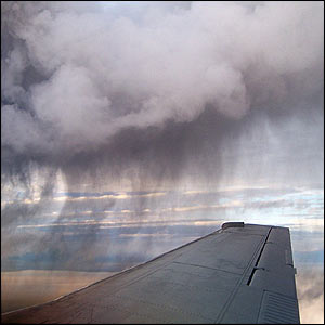 Eruption on 2 November, Icelandic Meteorological Office/Matthew Roberts