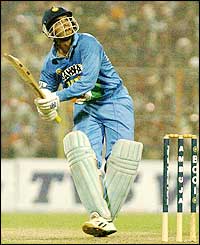 Ganguly makes a swift 48, hitting two sixes, before getting out to Shoaib Akhtar