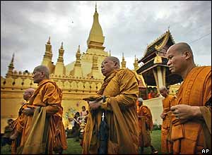 Laotian Buddhist Monks celebrate 'Wai Thatluang