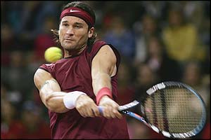 Carlos Moya returns to Fish