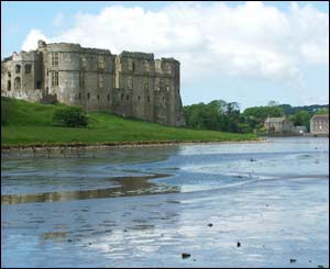 Carew Castle and Mill on a sunny day (Lee Harris from Hampshire)