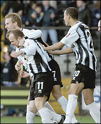 Notts County's Tony Scully celebrates his goal