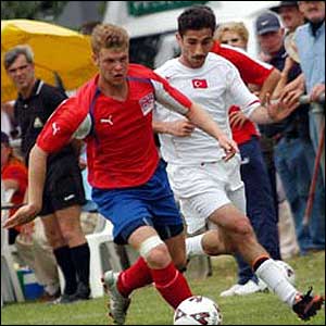 Lee Farrell (left) in action in a pool game against Turkey