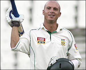 Herschelle Gibbs is the star performer for South Africa on day three