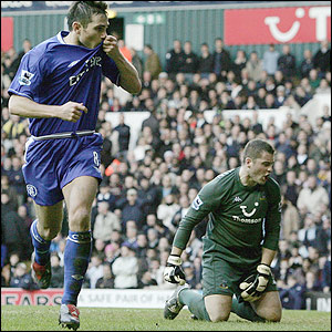 Frank Lampard scores