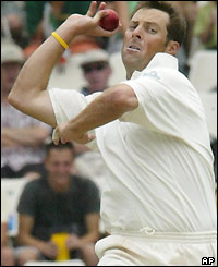 Marcus Trescothick finishes with respectable figures of 0-11 off five overs