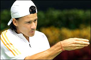 Guillermo Coria in action