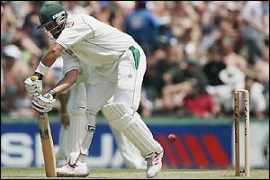 Jacques Kallis is bowled out by Flintoff for just eight runs