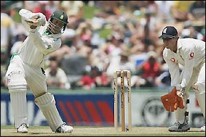 Jacques Rudolph sends another delivery away from the waiting Geraint Jones