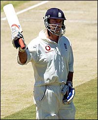 Thorpe salutes the crowd after making his fifty