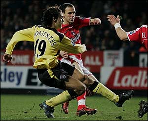 Fernando Morientes scores a blistering left-foot drive