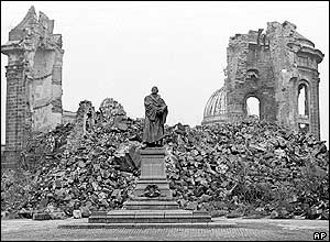 Fauenkirche ruins (photo from 1967)
