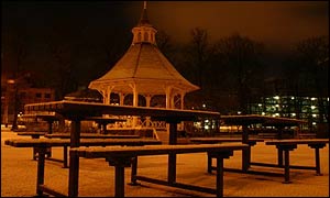 Snow-covered bandstand in Norwich