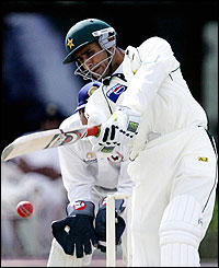 Abdul Razzaq batting