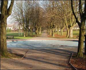 The old paddling pool at Morgan Jones Park in Caerphilly (Colin Lock)