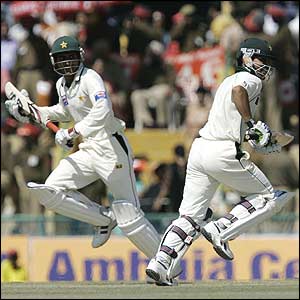Abdul Razzaq and Kamran Akmal 