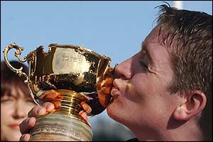 Geraghty kisses the Cheltenham Gold Cup