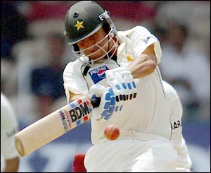 Younis Khan plays a more cautious innings than his captain
