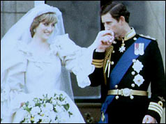 Diana and Charles on balcony at Buckingham Palace