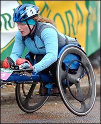 Francesca Porcelatto in action in the 2004 London Marathon