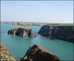 Ynys Fach and the coastline between Porthgain and Trefin in Pembrokeshire (Margaret Greaves)