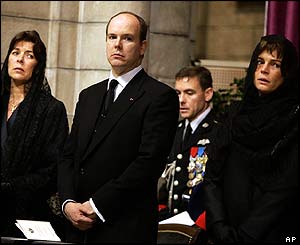 Princess Stephanie of Monaco (R), Prince Albert and Princess Caroline of Hanover (L)