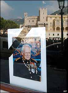 Portrait of Prince Rainier in shop window