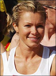 Nell McAndrew runs London Marathon