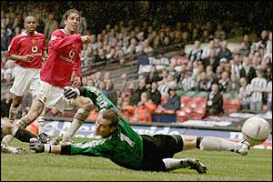 Van Nistelrooy coolly slots home his second of the match