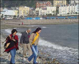 When his girlfriend's parents visited from China, Richard Bridge from Birmingham took them all on a trip to Llandudno