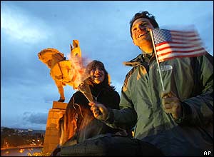 Georgians wave US flags