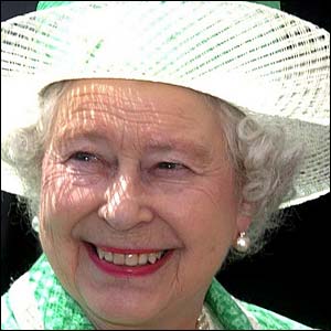The Queen arrives at Epsom
